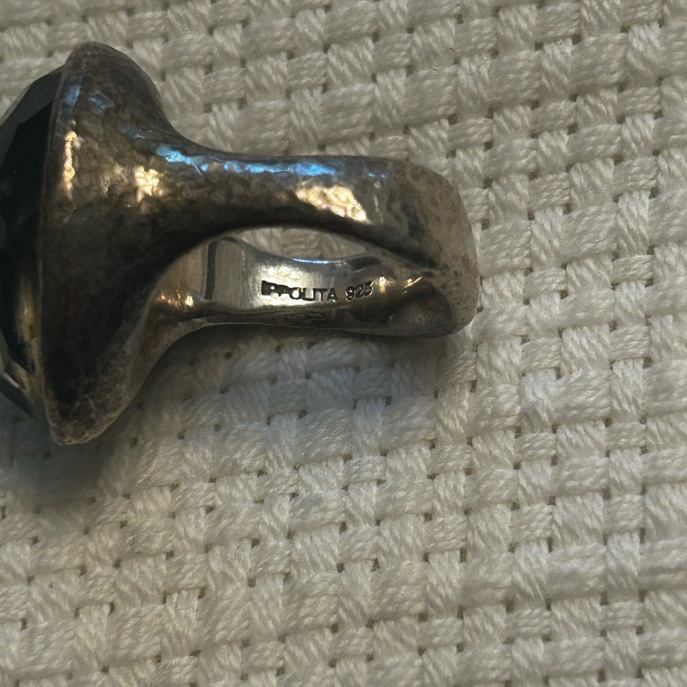 Ippolita Rock Candy Ring with Blue Topaz Gem and Hammered Silver body - Picture 10 of 11